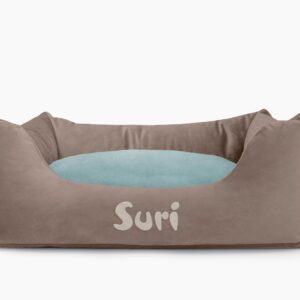 Cama para mascotas en color Visón con cojín Agua con bordado