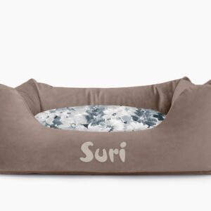 Cama para mascotas en color Visón con cojín Flores Agua con bordado