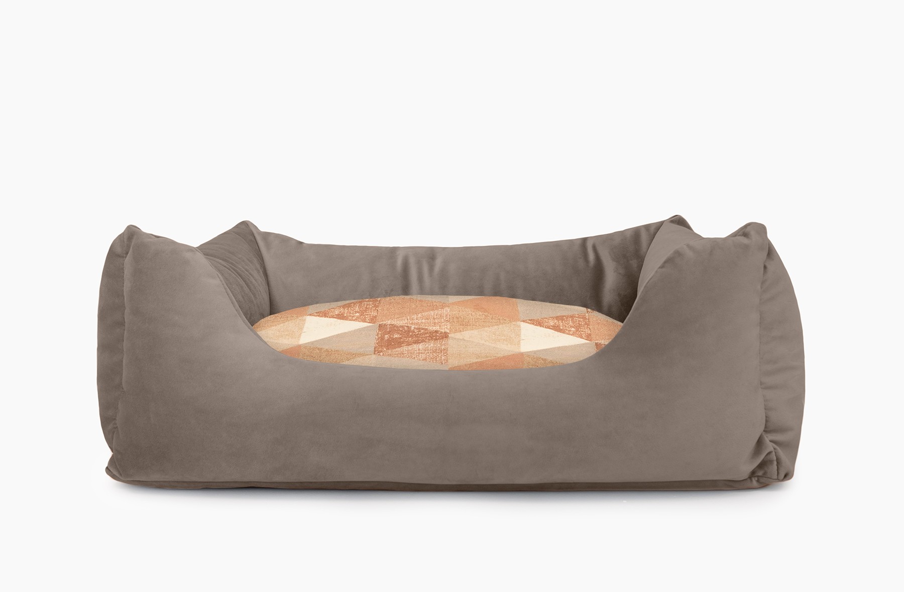 Cama para mascotas en color Visón con cojín Triángulos Teja sin bordado