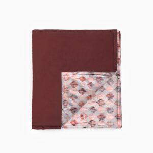 Plaids en color Vino con reverso en color Rombos Rosa